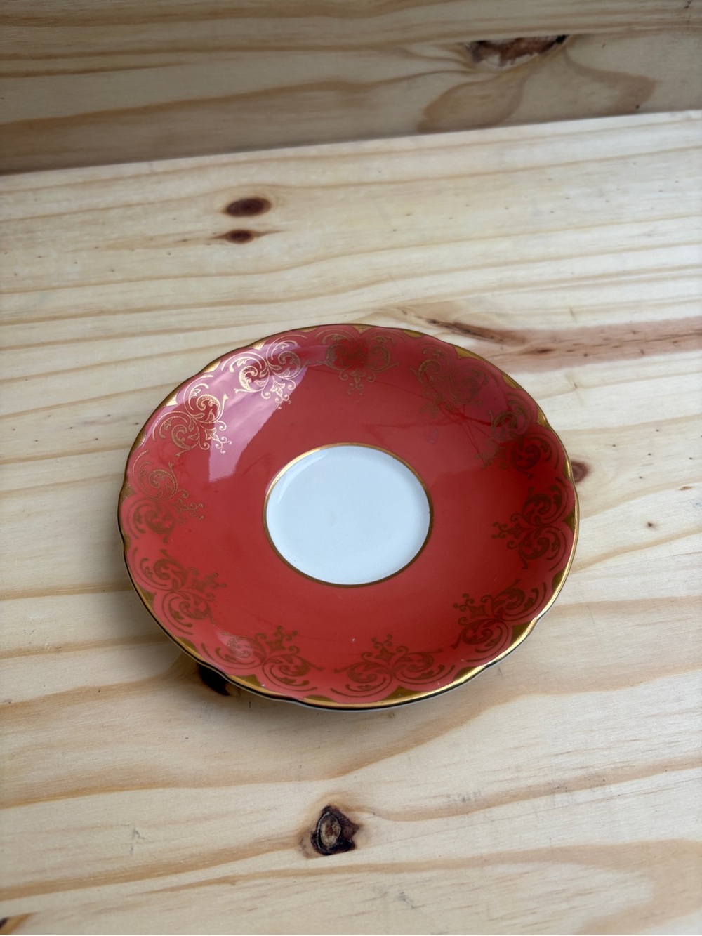 Aynsley Tea Cup Saucers - Made in England - only saucers